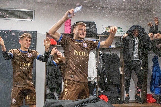 运赛场上三 运赛场上三